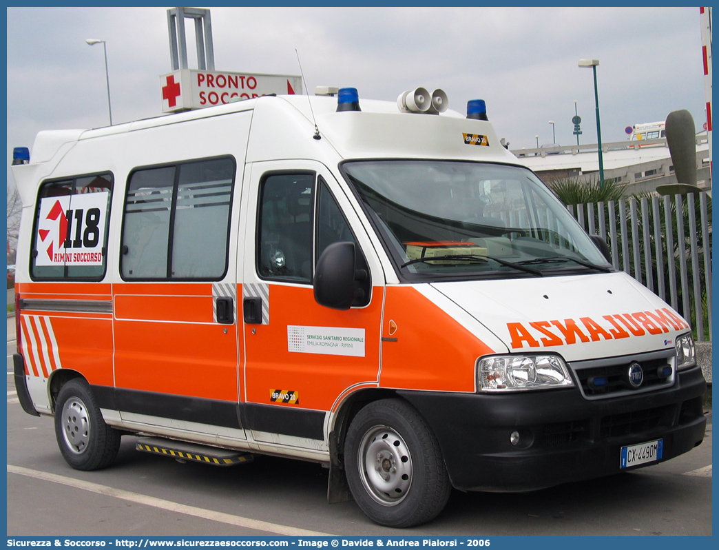 BRAVO 20
118 Romagna Soccorso
Ambito Territoriale di Rimini
Fiat Ducato II serie restyling
Allestitore Bollanti S.r.l.
Parole chiave: 118;Romagna;Soccorso;Rimini;Ambulanza;Fiat;Ducato;Bollanti