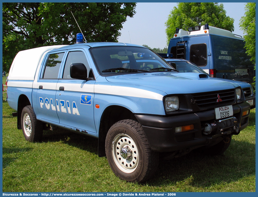 Polizia D5316
Polizia di Stato
Polizia Stradale
Mitsubishi L200 III serie
Parole chiave: Polizia di Stato;Polizia;PS;P.S.;Stradale;Mitsubishi;L200;D5316