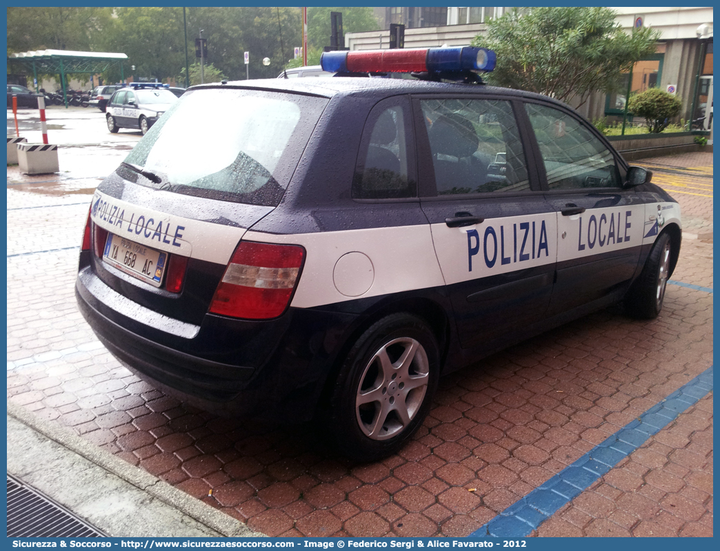 Polizia Locale YA668AC
Polizia Locale
Comune di Arzergrande
Fiat Stilo II serie
Parole chiave: PL;PM;P.L.;P.M.;Polizia;Locale;Municipale;Arzergande;Fiat;Stilo;II serie;ya668ac