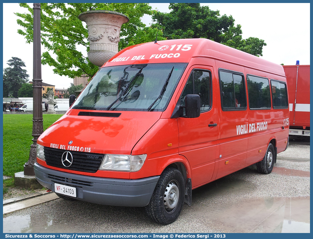 VF 24103
Corpo Nazionale Vigili del Fuoco
Mercedes Benz Sprinter 312D I serie
Parole chiave: VVF;V.V.F.;Corpo;Nazionale;Vigili;del;Fuoco;Mercedes;Benz;Sprinter;312D