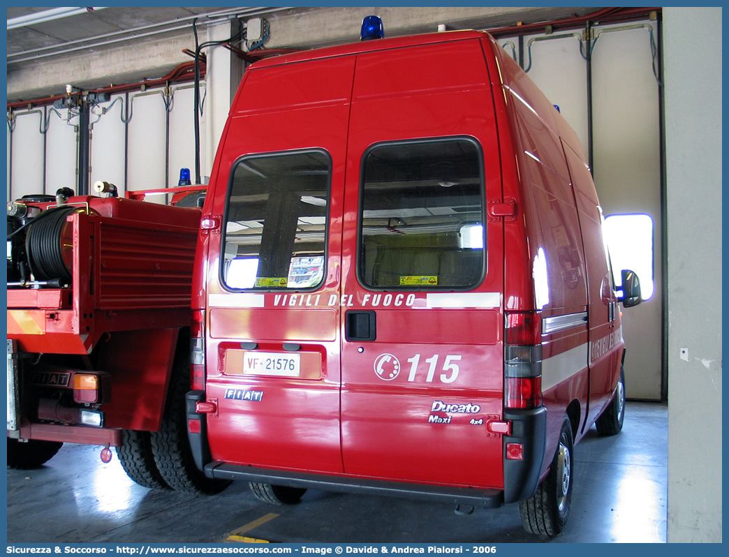 VF 21576
Corpo Nazionale Vigili del Fuoco
Fiat Ducato II serie 
Parole chiave: VF;V.F.;VVF;V.V.F.;Corpo;Nazionale;Vigili del Fuoco;Vigili;Fuoco;Fiat;Ducato II serie;21576