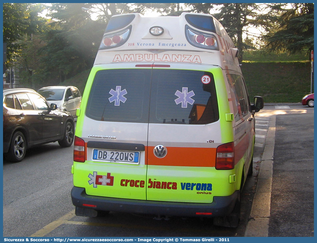 21
Croce Bianca Verona
Volkswagen Transporter T5
Allestitore Thasa
Parole chiave: Croce Bianca;Verona;Pubblica;Assistenza;Ambulanza;Volkswagen;Transporter T5