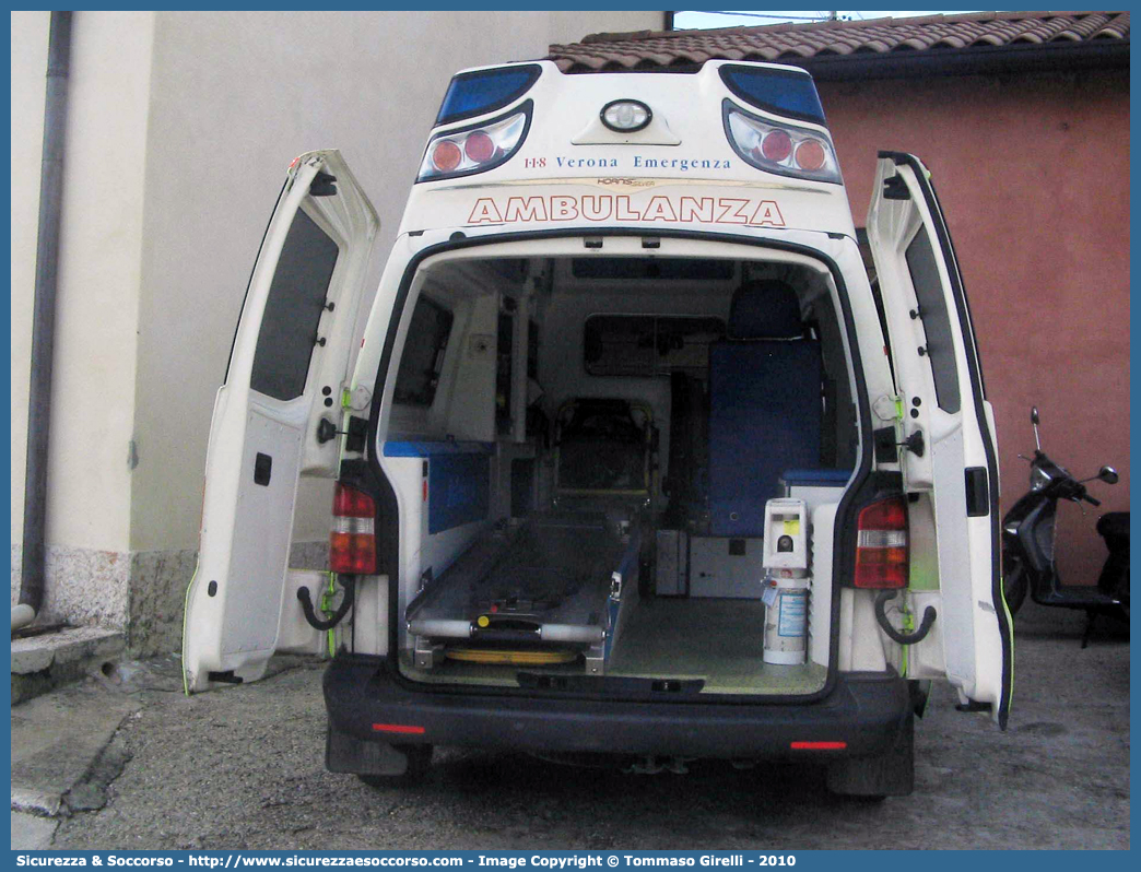 21
Croce Bianca Verona
Volkswagen Transporter T5
Allestitore Thasa
Parole chiave: Croce Bianca;Verona;Pubblica;Assistenza;Ambulanza;Volkswagen;Transporter T5