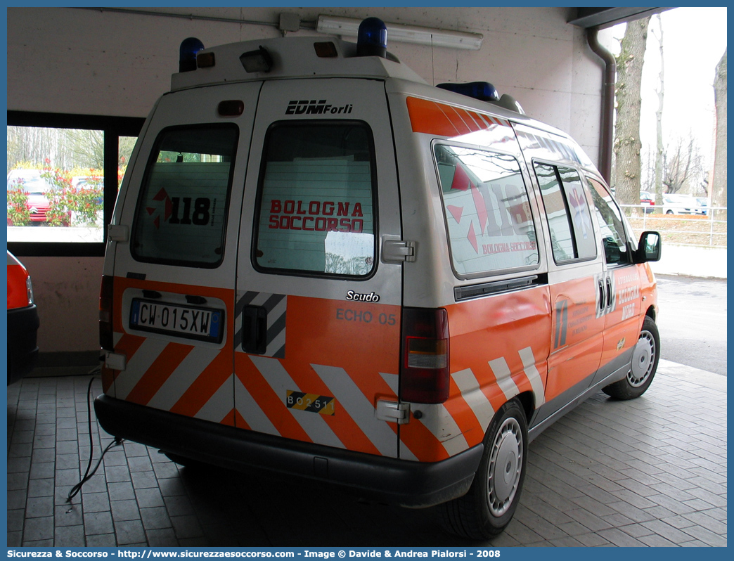 BO 2511
118 Bologna Soccorso
Fiat Scudo I serie
Allestitore EDM S.r.l.
Parole chiave: 118;Bologna;Soccorso;Automedica;Fiat;Scudo;EDM