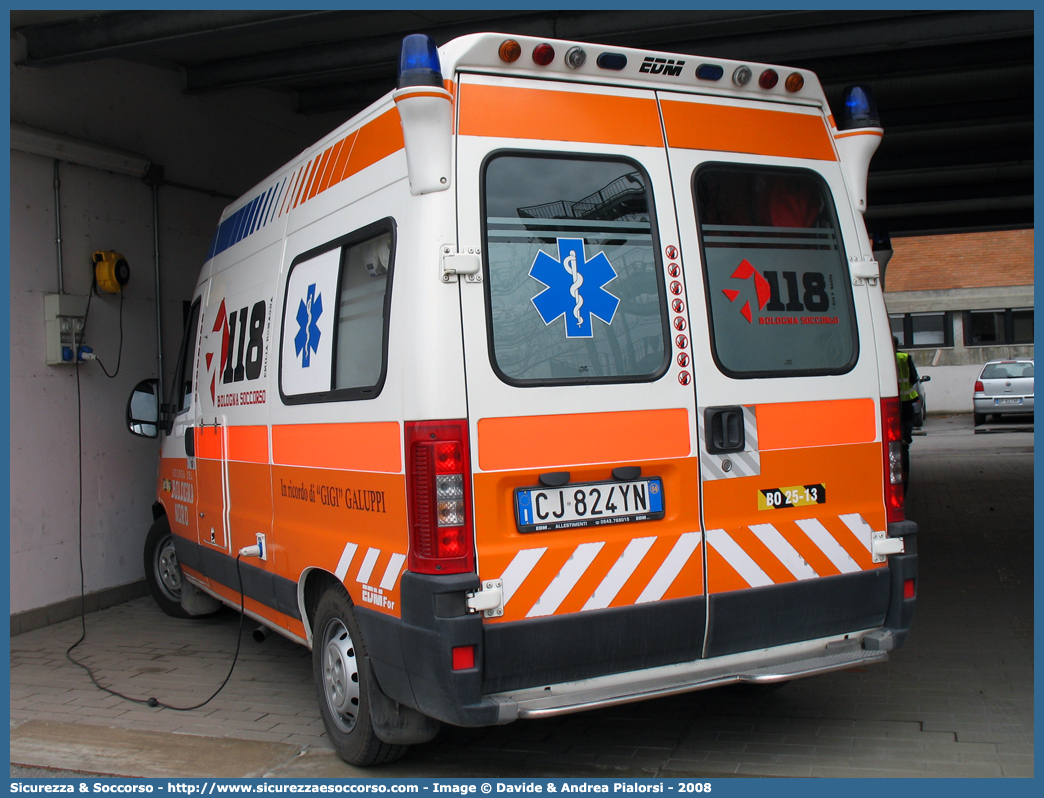 BO 2513
118 Bologna Soccorso
Fiat Ducato II serie restyling
Parole chiave: 118;Bologna;Soccorso;Ambulanza;Fiat;Ducato