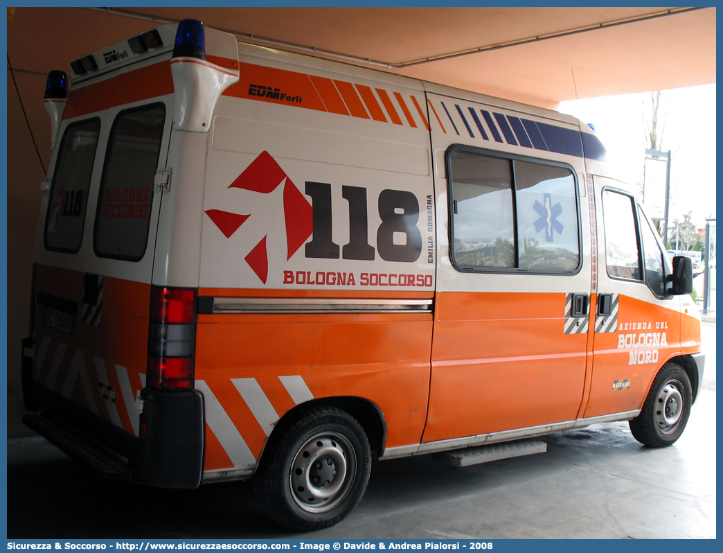 BO 2606
118 Bologna Soccorso
Fiat Ducato II serie
Parole chiave: 118;Bologna;Soccorso;Ambulanza;Fiat;Ducato