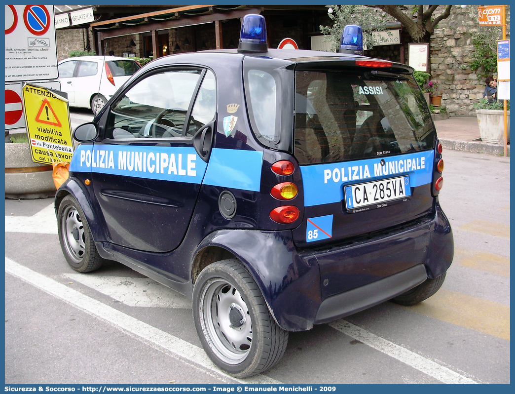 -
Polizia Municipale
Comune di Assisi
Smart ForTwo I serie restyling
Parole chiave: Polizia;Locale;Municipale;Assisi;Smart;ForTwo