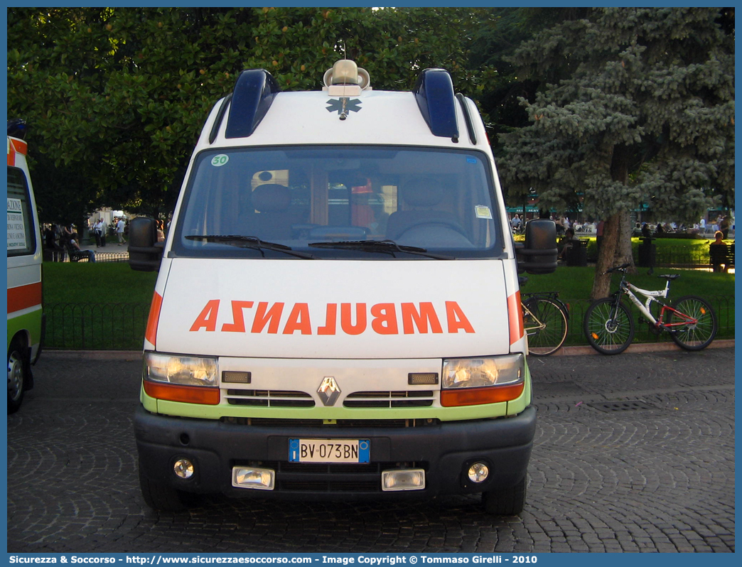 30
Croce Verde Verona
Renault Master II serie
Allestitore Aricar S.p.A.
Sezione di Grezzana
Parole chiave: Croce Verde;CV;C.V.;Verona;Pubblica;Assistenza;Ambulanza;Renault;Master