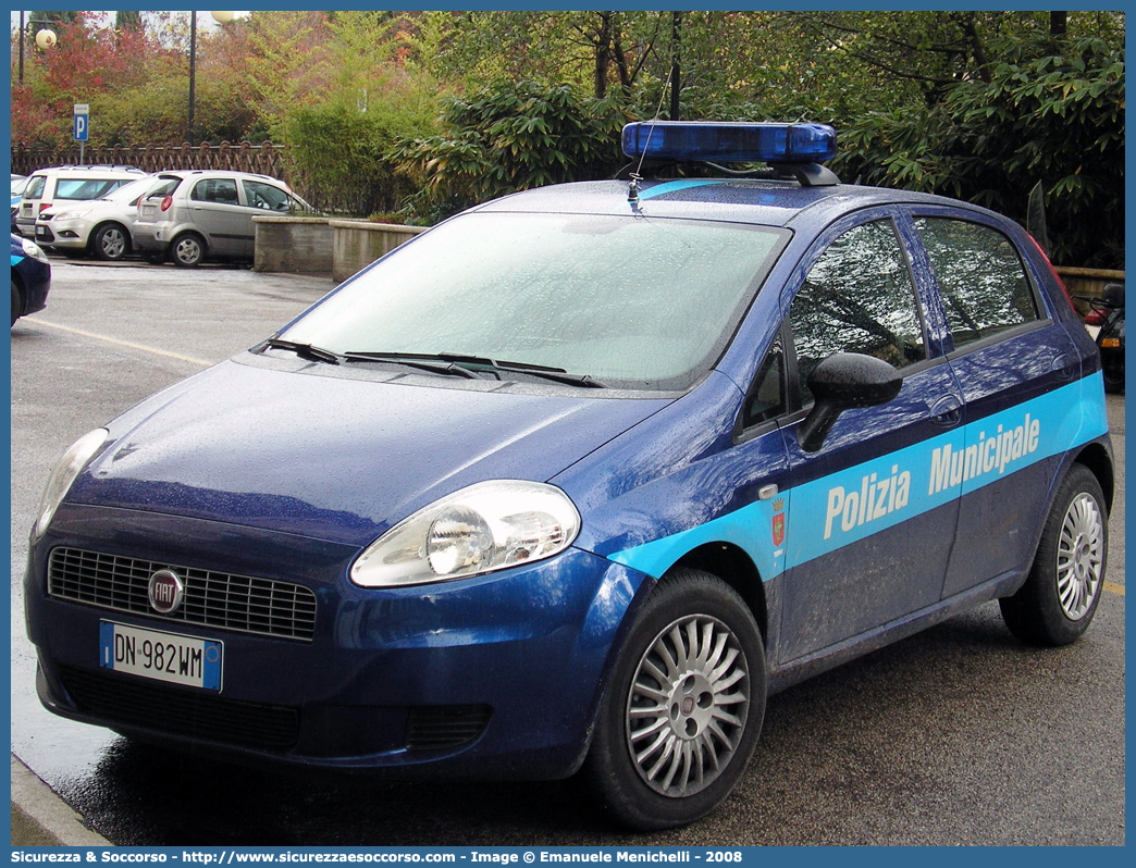 -
Polizia Municipale
Comune di Terni
Fiat Grande Punto
Parole chiave: Polizia;Locale;Municipale;Terni;Fiat;Grande Punto