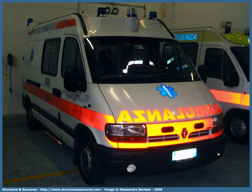 ALFA 02
SUEM 118 Venezia Mestre
Azienda ULSS 3 - Serenissima
Mestre
Renault Master II serie
Allestitore Bollanti S.r.l.
Parole chiave: 118;SUEM;S.U.E.M.;Venezia;Mestre;Emergenza;Ambulanza;Renault;Master;Bollanti