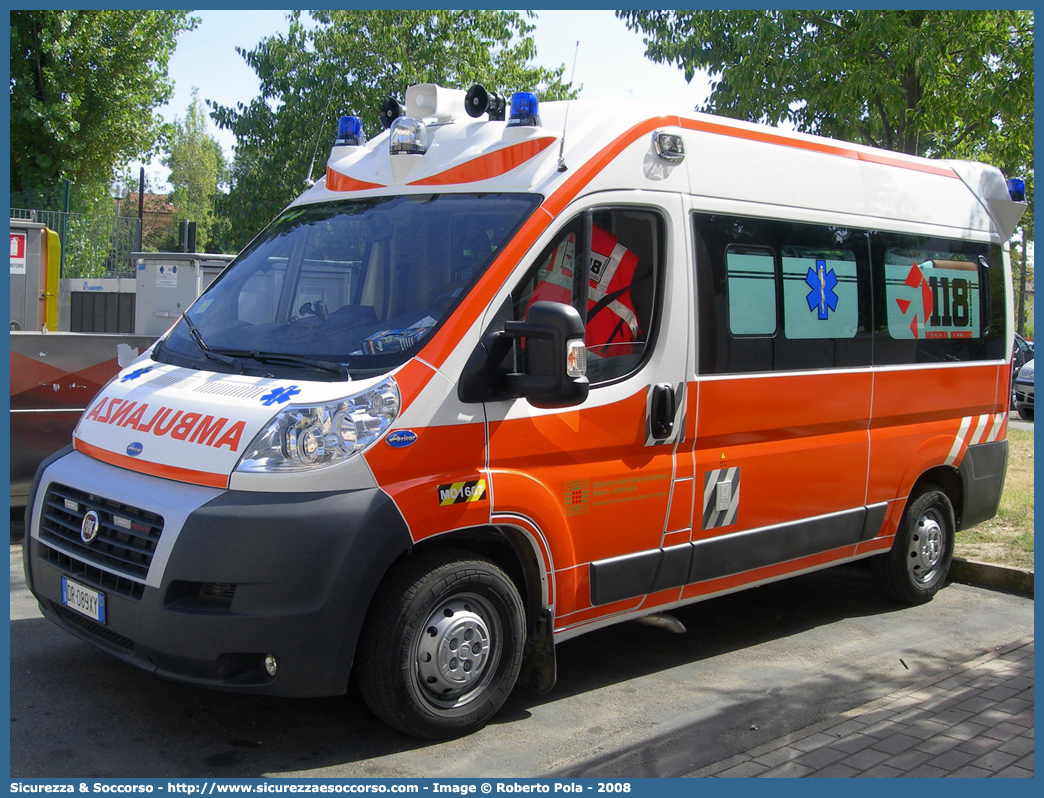 MO 1607
118 Modena Soccorso
Fiat Ducato III serie
Parole chiave: 118;Modena;Soccorso;Ambulanza;Fiat;Ducato