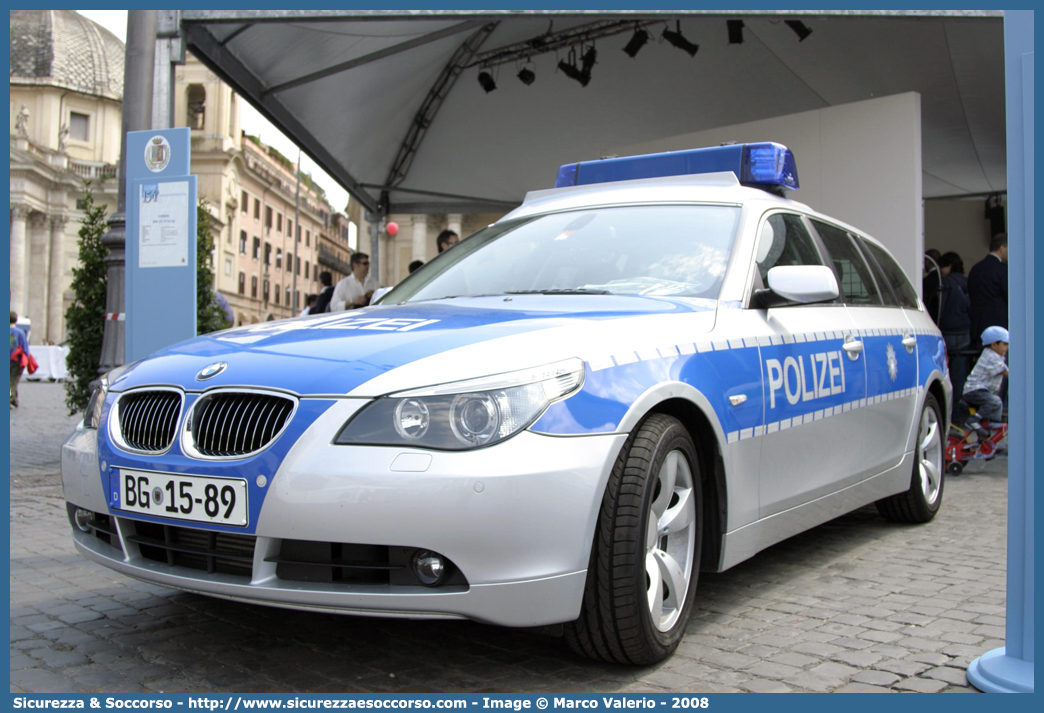 BG 15-89
Bundesrepublik Deutschland
Bundespolizei
BMW 5 series E60 Touring
Ex Bundesgrenzschutz vehicle
Parole chiave: Repubblica;Federale;Germania;Bundesrepublik;Deutschland;Bundespolizei;Polizei;BMW;5;E60;Touring