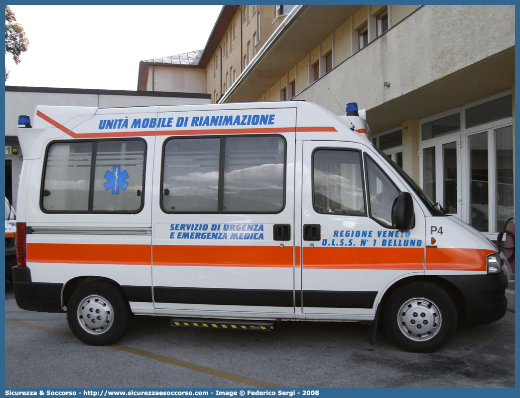 PAPA 4
SUEM 118 Belluno
Azienda ULSS 1 - Dolomiti
Pieve di Cadore
Fiat Ducato II serie restyling
Allestitore Bollanti S.r.l.
Parole chiave: 118;SUEM;S.U.E.M.;Belluno;Pieve di Cadore;Ambulanza;Fiat;Ducato;Bollanti