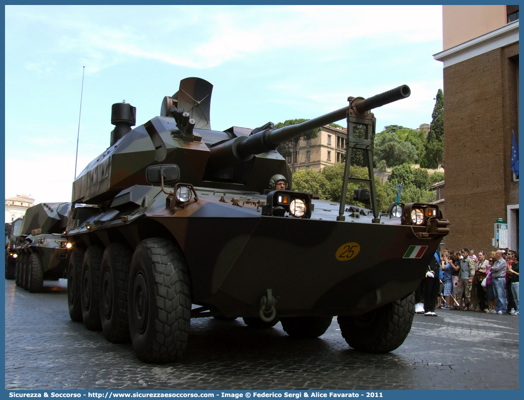 -
Esercito Italiano
Mezzi da Combattimento
Iveco Oto-Melara VBPA Centauro 76/62 Draco
Parole chiave: EI;E.I.;Esercito;Italiano;Mezzi da Combattimento;Iveco;Oto-Melara;VBPA;Centauro;Draco