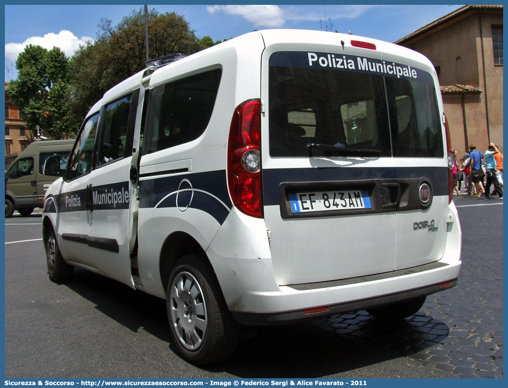 -
Polizia Municipale
Comune di Roma
Fiat Doblò II serie
Parole chiave: Polizia;Locale;Municipale;Roma;Fiat;Doblò