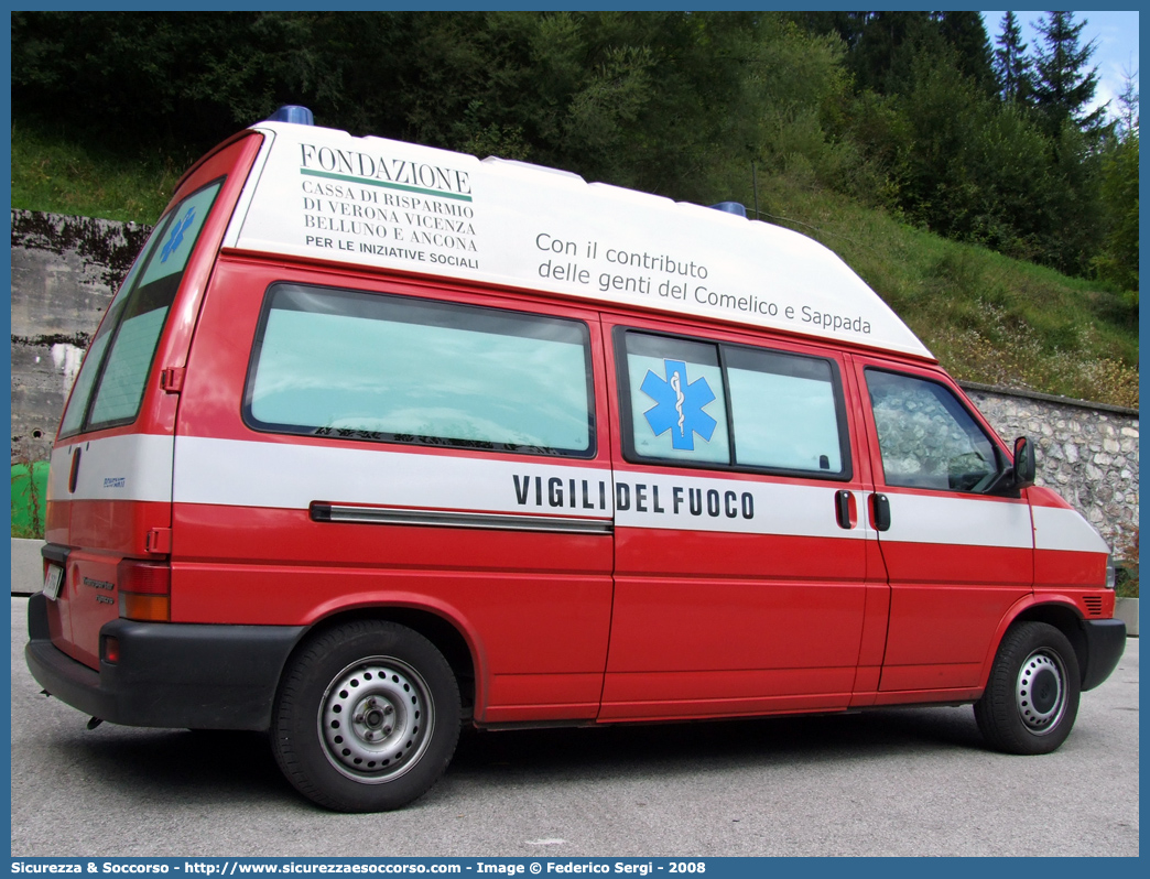 VF 21764
Corpo Nazionale Vigili del Fuoco
Servizio Sanitario
Volkswagen Transporter T4 restyling
Allestitore Bonfanti S.a.s.
Parole chiave: Corpo;Nazionale;Vigili del Fuoco;Vigili;Fuoco;Volkswagen;Transporter;T4;Bonfanti;Servizio Sanitario;Ambulanza