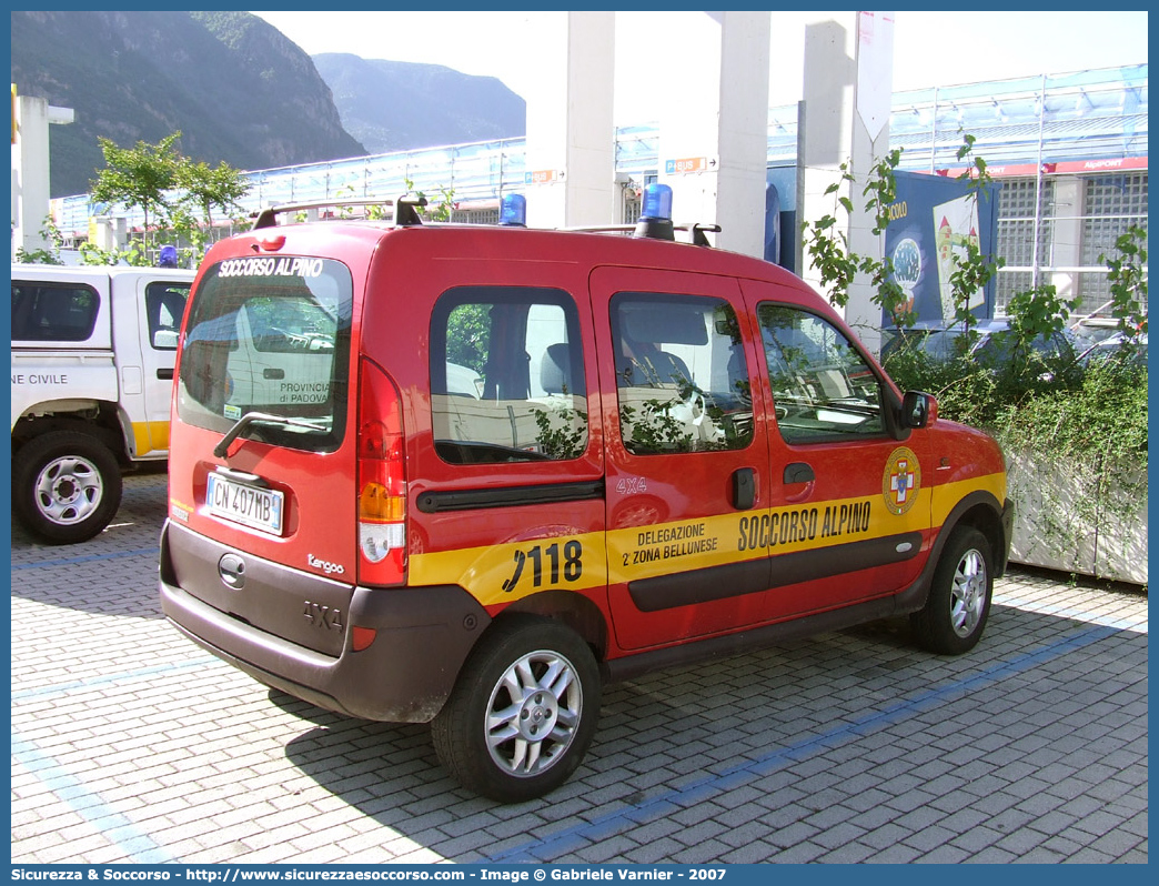 -
Corpo Nazionale
Soccorso Alpino e Speleologico
Delegazione Alpina II Bellunese
Stazione di Belluno
Renault Kangoo 4x4 II serie
Parole chiave: CNSAS;C.N.S.A.S.;Corpo;Nazionale;Soccorso;Alpino;Speleologico;Veneto;SASV;S.A.S.V.;Belluno;Renault;Kangoo