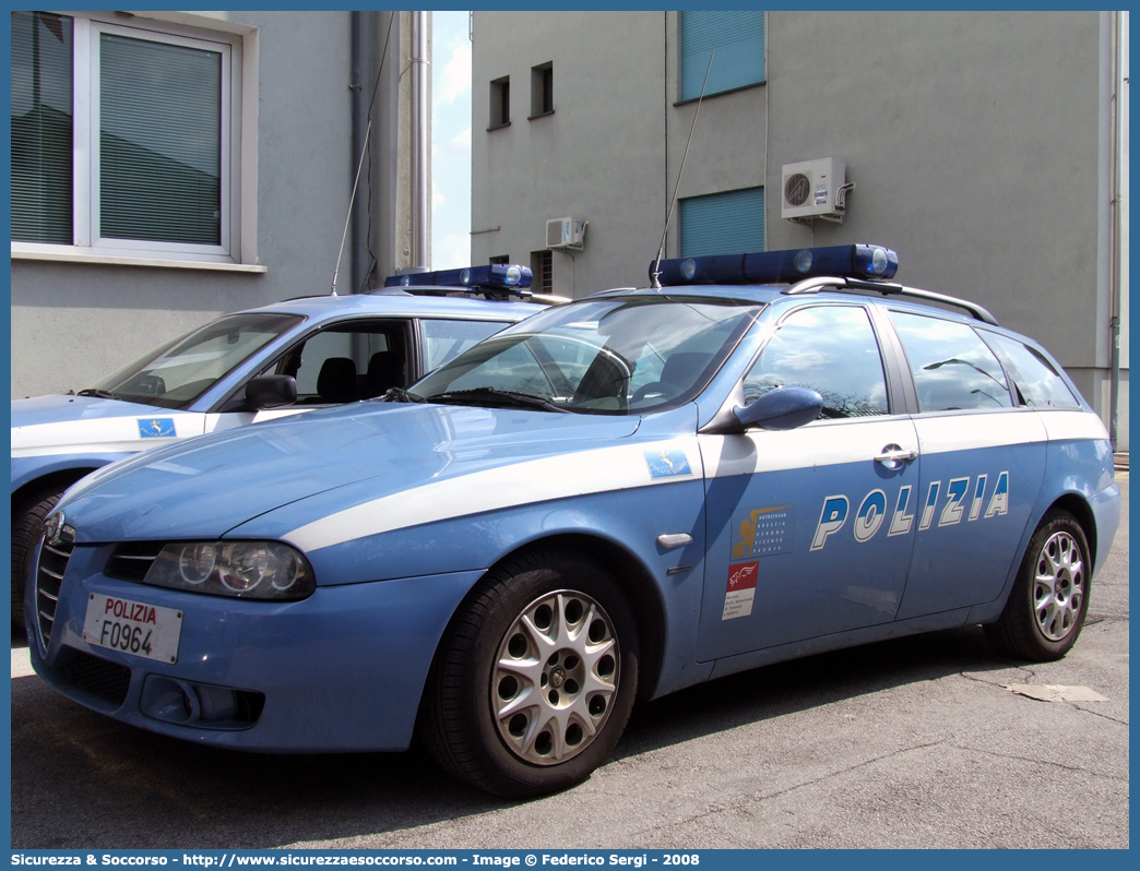 Polizia F0964
Polizia di Stato
Polizia Stradale
Autostrada Bs/Vr/Vi/Pd S.p.A.
Autostrada Ve/Pd S.p.A.
Alfa Romeo 156 Sportwagon II serie
Parole chiave: F0964;Polizia di Stato;Polizia Stradale;Autostrada Bs/Vr/Vi/Pd S.p.A.;Autostrada Ve/Pd S.p.A.;Alfa Romeo 156 Sportwagon II serie