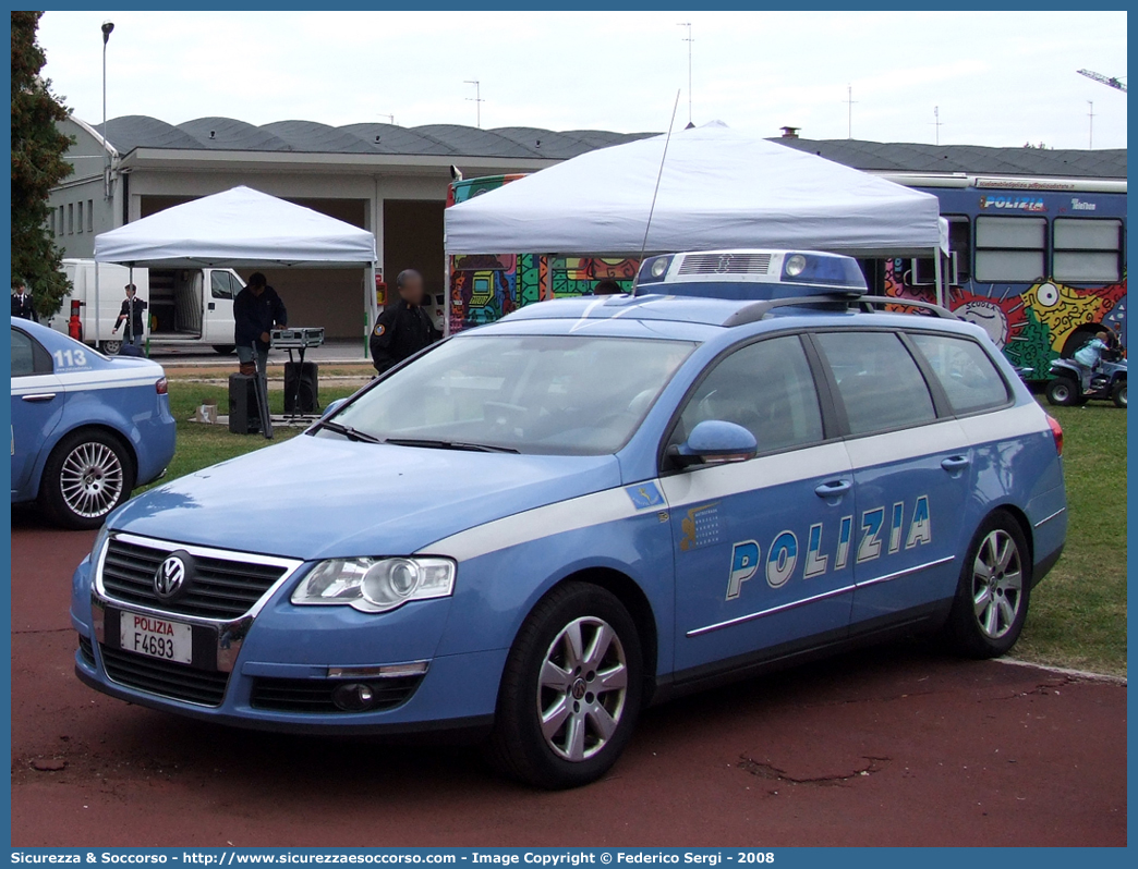 Polizia F4693
Polizia di Stato
Polizia Stradale
Autostrada Bs/Vr/Vi/Pd S.p.A.
Volkswagen Passat IV serie
Parole chiave: PS;P.S.;Polizia;di;Stato;Polizia;Stradale;Autostrada;Bs/Vr/Vi/Pd;Volkswagen;Passat