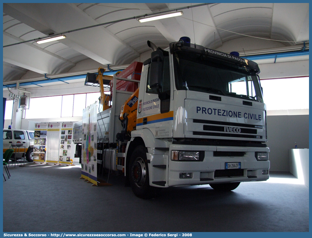 -
Protezione Civile
Provincia di Padova
Iveco EuroStar 430
Parole chiave: PC;P.C.;Protezione Civile;Padova;Iveco;EuroStar 430