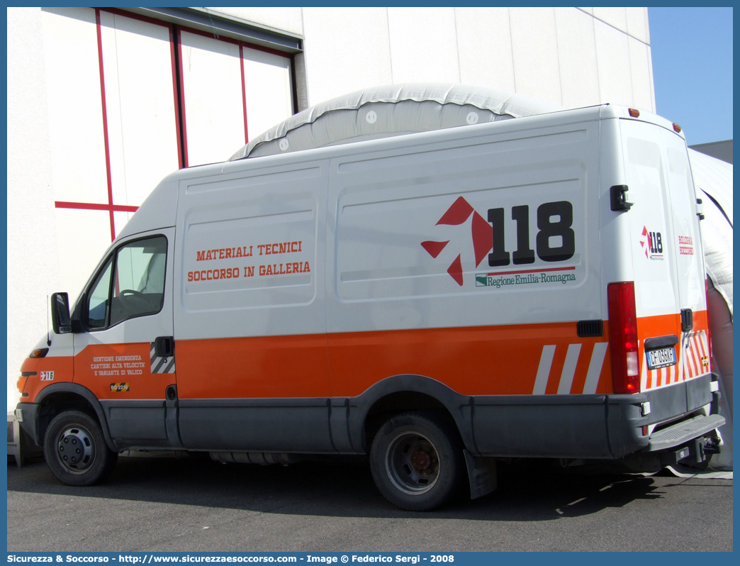 BO 2216
118 Bologna Soccorso
Iveco Daily III serie
(variante)
Parole chiave: 118;Bologna;Soccorso;Iveco;Daily;GECAV;Gestione;Emergenze;Cantieri;Alta Velocità;Variante di Valico;Galleria