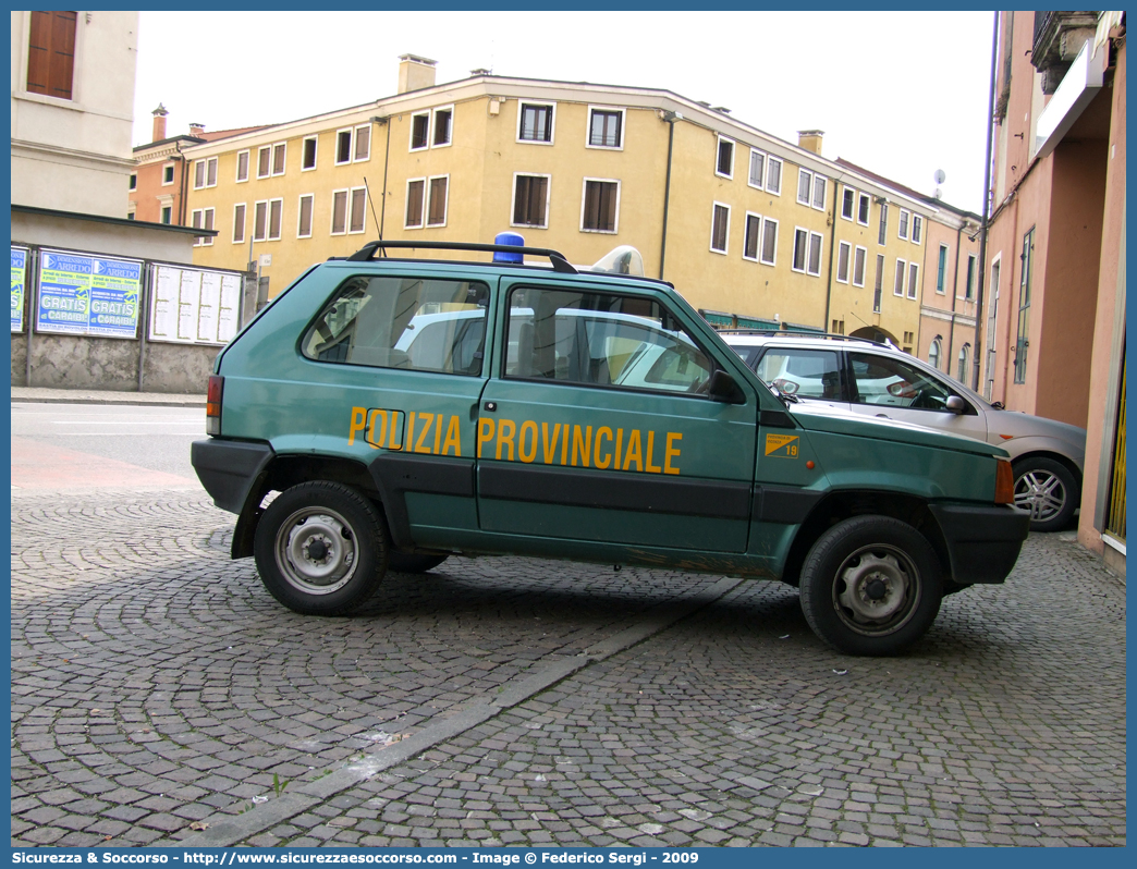 -
Polizia Provinciale
Provincia di Vicenza
Fiat Panda 4x4 II serie
Parole chiave: Polizia;Locale;Provinciale;Vicenza;Fiat;Panda;4x4;4 x 4