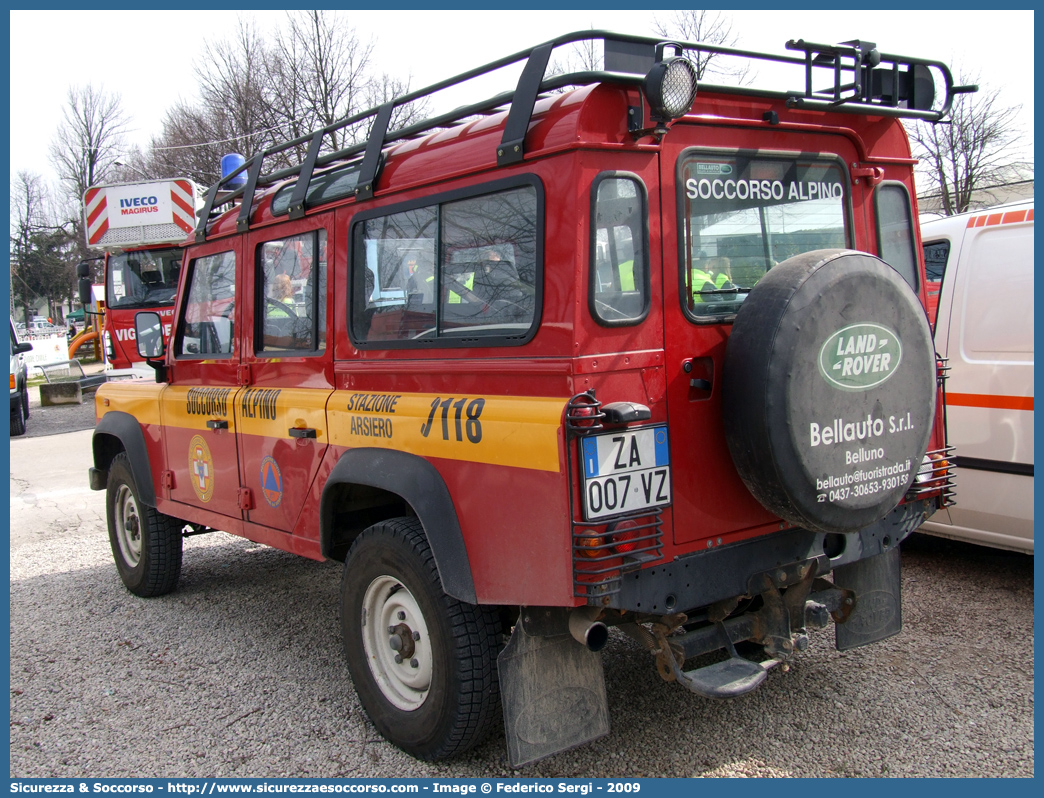 -
Corpo Nazionale
Soccorso Alpino e Speleologico
Delegazione Alpina
XI Prealpi Venete
Stazione di Arsiero
Land Rover Defender 110
Parole chiave: CNSAS;C.N.S.A.S.;Corpo;Nazionale;Soccorso;Alpino;Speleologico;Veneto;SASV;S.A.S.V.;Arsiero;Land Rover;Defender;110