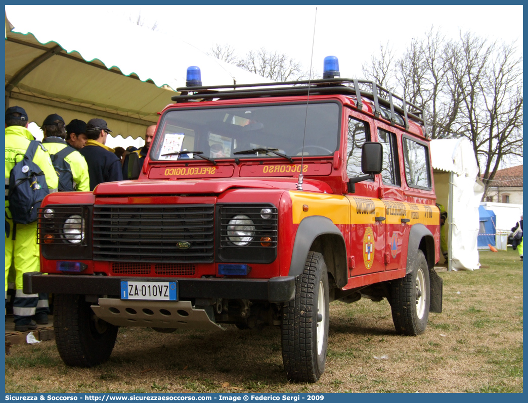 -
Corpo Nazionale
Soccorso Alpino e Speleologico
Zona Speleologica VI Veneto
Stazione di Vicenza
Land Rover Defender 110
Parole chiave: CNSAS;C.N.S.A.S.;Corpo;Nazionale;Soccorso;Alpino;Speleologico;Veneto;SASV;S.A.S.V.;Vicenza;Land Rover;Defender;110