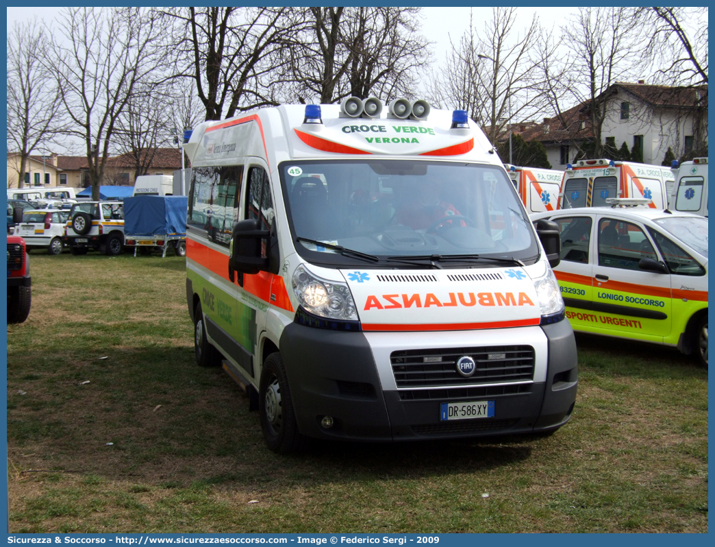 45
Croce Verde Verona
Fiat Ducato III serie
Allestitore Aricar S.p.A.
Parole chiave: Croce Verde;CV;C.V.;Verona;Pubblica;Assistenza;Ambulanza;Fiat;Ducato X250;45