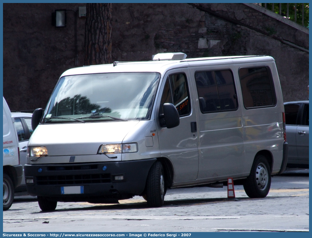 -
Presidenza della Repubblica
Fiat Ducato II serie
Ambulanza Presidenziale
Parole chiave: Presidenza;Repubblica;Fiat;Ducato;Ambulanza