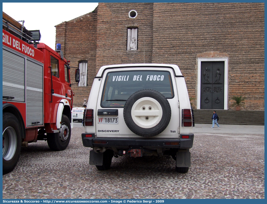 VF 18173
Corpo Nazionale Vigili del Fuoco
Land Rover Discovery I serie restyling
Parole chiave: VF;V.F.;VVF;V.V.F;Corpo;Nazionale;Vigili del Fuoco;Vigili;Fuoco;Land Rover;Discovery