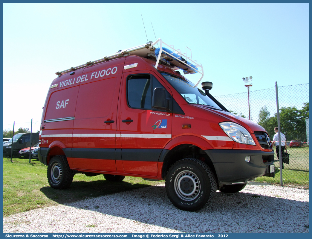 VF 26692
Corpo Nazionale Vigili del Fuoco
Nucleo Speleo Alpino Fluviale
Mercedes Benz Sprinter 319 4x4 II serie
Allestitore Baggio e De Sordi S.r.l.
Parole chiave: Corpo;Nazionale;Vigili del Fuoco;Vigili;Fuoco;Mercedes Benz;Sprinter;319;SAF;S.A.F.;Speleo;Alpino;Fluviale;Baggio;De Sordi