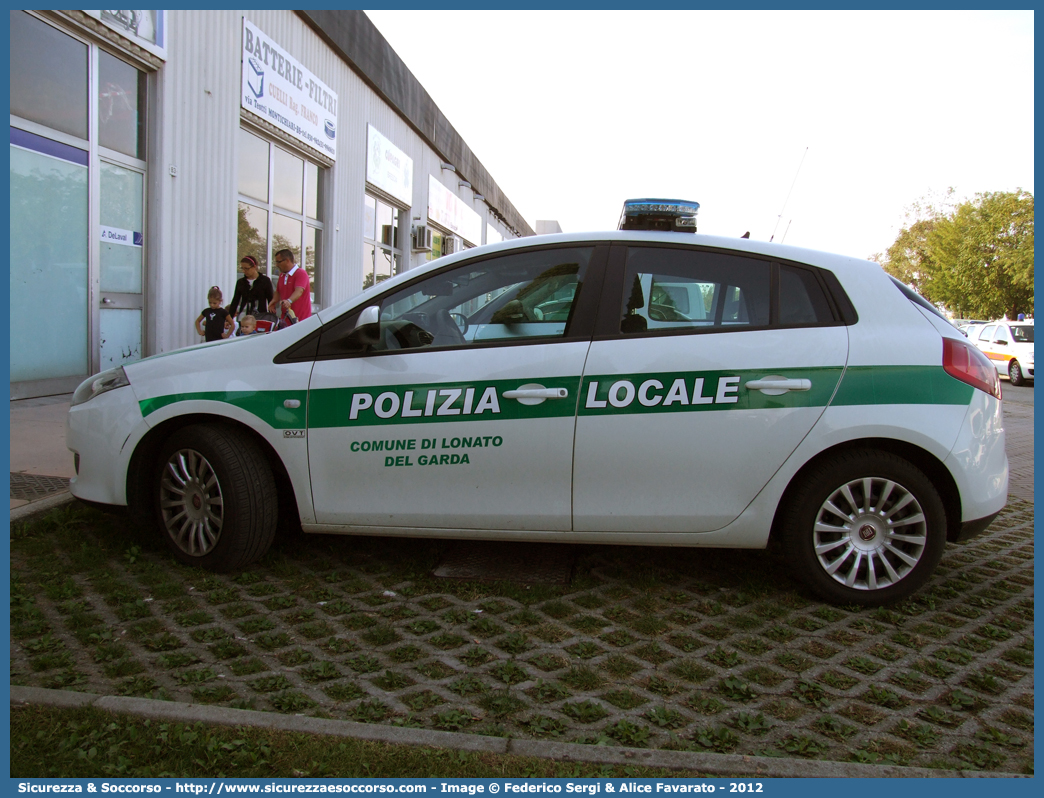 Polizia Locale YA879AC
Polizia Locale
Comune di Lonato del Garda
Fiat Nuova Bravo
Allestitore OVT S.r.l.
Parole chiave: Polizia;Locale;Municipale;Lonato del Garda;Fiat;Nuova Bravo;OVT;O.V.T.;YA 879 AC;YA879AC