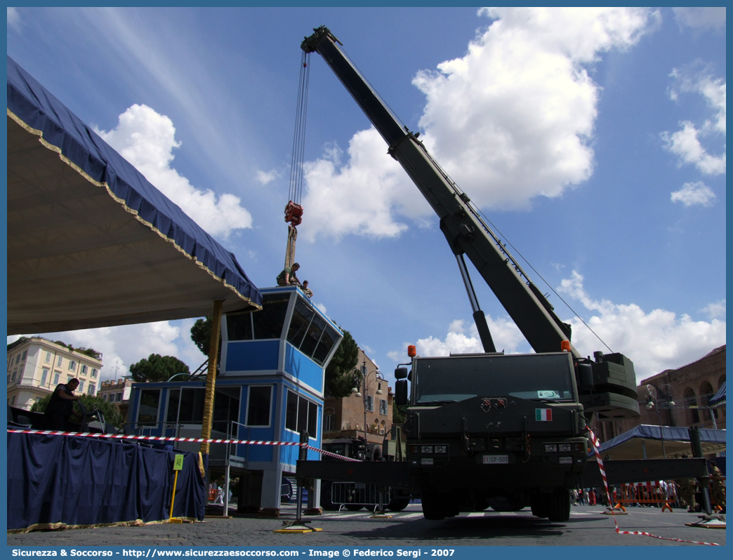 EI CF503
Esercito Italiano
Tadano Faun ATF 60-3S
Parole chiave: EI;E.I.;Esercito;Italiano;Mezzi da Cantiere;Trasporto Materiali;Supporto Logistico;Tadano Faun;ATF 60-3S