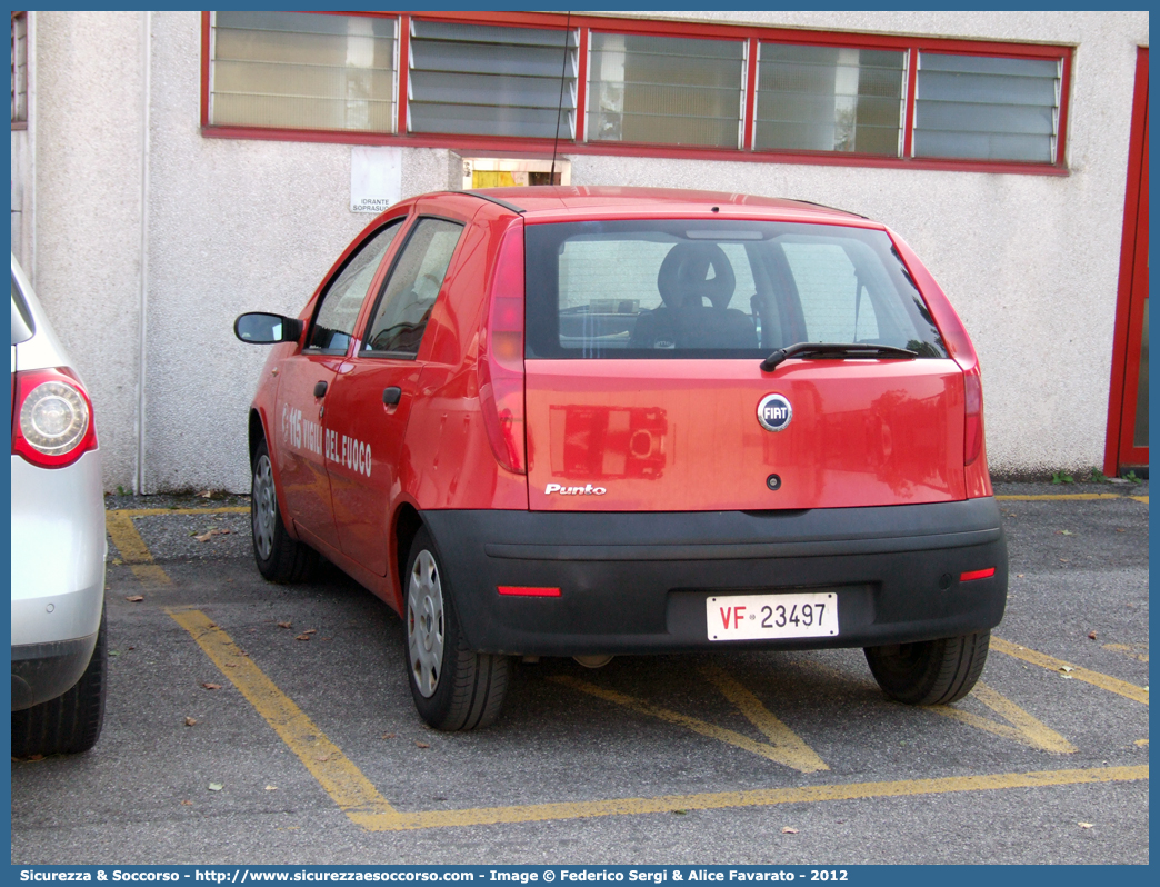 VF 23497
Corpo Nazionale Vigili del Fuoco
Fiat Punto III serie
Parole chiave: VVF;V.V.F.;Corpo;Nazionale;Vigili;del;Fuoco;Fiat;Punto