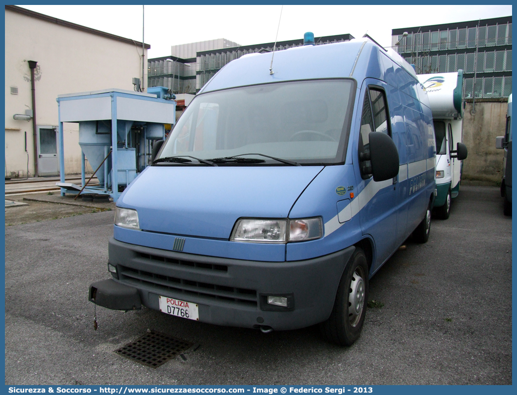 Polizia D7766
Polizia di Stato
Artificieri Antisabotaggio
Fiat Ducato II serie
Parole chiave: D7766;PS;P.S.;Polizia;Stato;Polizia di Stato;Artificieri;Antisabotaggio;Fiat;Ducato