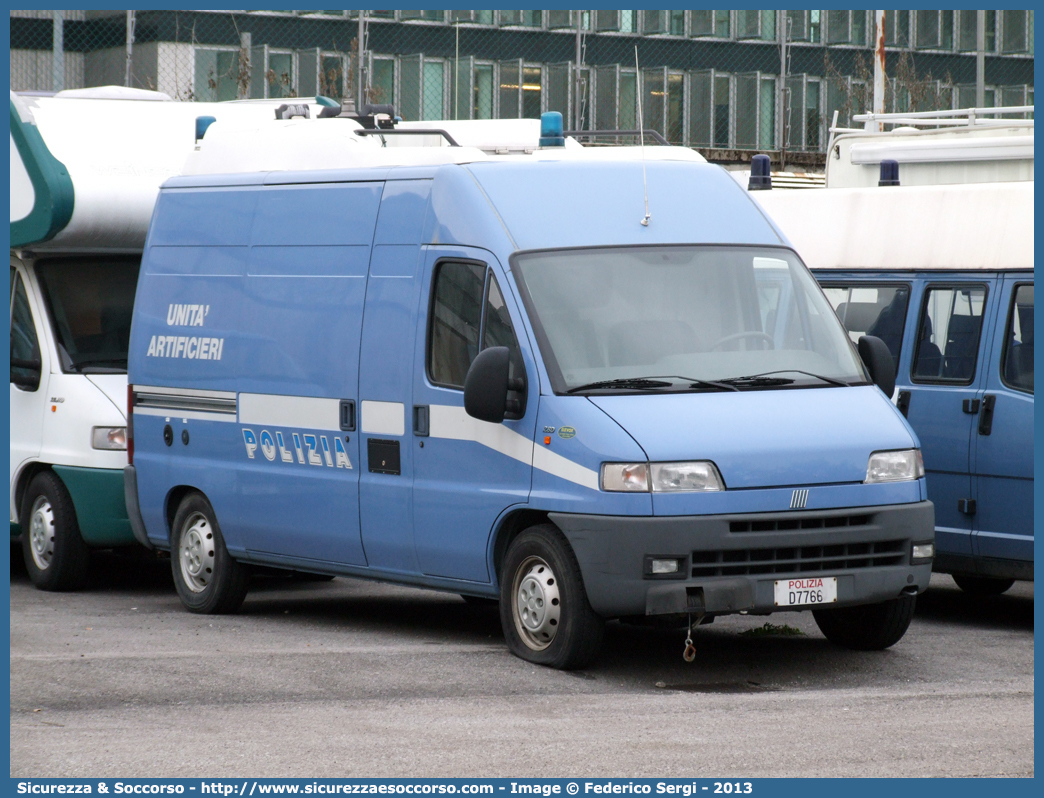 Polizia D7766
Polizia di Stato
Artificieri Antisabotaggio
Fiat Ducato II serie
Parole chiave: D7766;PS;P.S.;Polizia;Stato;Polizia di Stato;Artificieri;Antisabotaggio;Fiat;Ducato