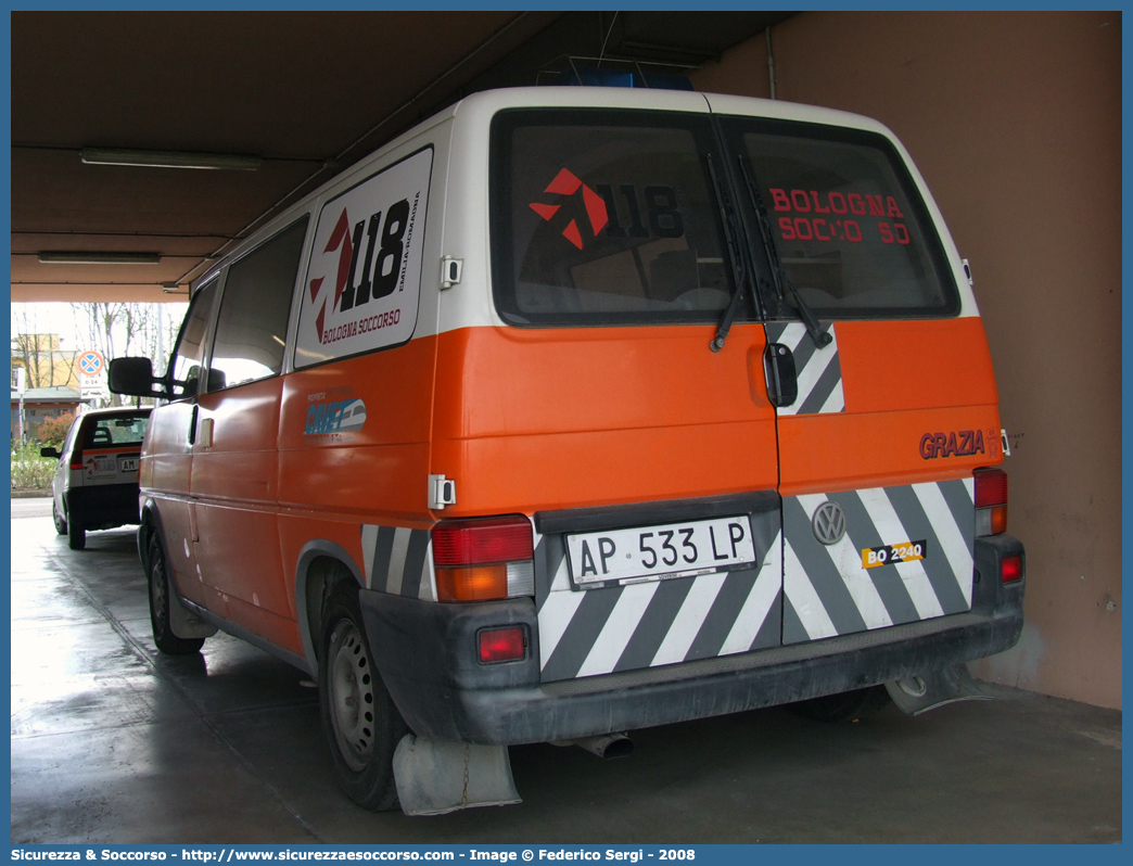 BO 2240
118 Bologna Soccorso
Volkswagen Transporter T4
Parole chiave: 118;Bologna;Soccorso;Ambulanza;Volkswagen;Transporter;T4;GECAV;Gestione;Emergenza;Cantieri;Alta Velocità;Variante di Valico