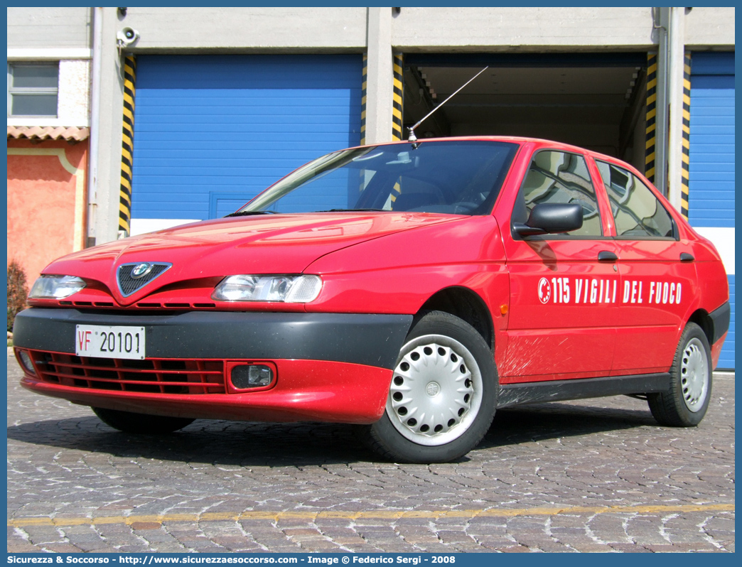 VF 20101
Corpo Nazionale Vigili del Fuoco
Alfa Romeo 146
Parole chiave: Corpo;Nazionale;Vigili del Fuoco;Vigili;Fuoco;Alfa;Romeo;146