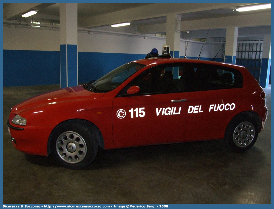 VF 22955
Corpo Nazionale Vigili del Fuoco
Alfa Romeo 147 I serie
Parole chiave: Corpo;Nazionale;Vigili del Fuoco;Vigili;Fuoco;Alfa;Romeo;147