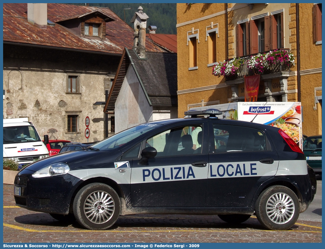 -
Polizia Locale
Comune di Pieve di Cadore
Fiat Grande Punto
Parole chiave: Polizia;Locale;Municipale;Pieve di Cadore;Fiat;Grande Punto