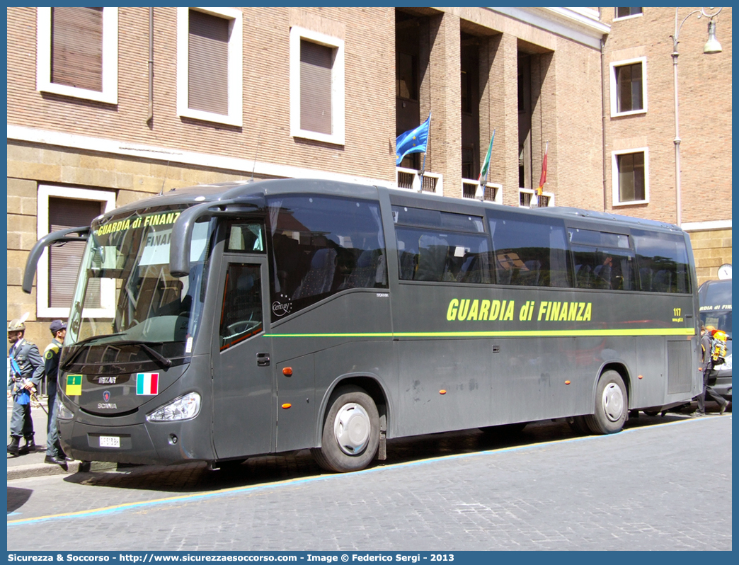 GdiF 513BH
Guardia di Finanza
Scania Irizar New Century 12.35
Parole chiave: GdiF;G.D.F.;GDF;Guardia di Finanza;Scania;Irizar;New Century;12.35;513BH