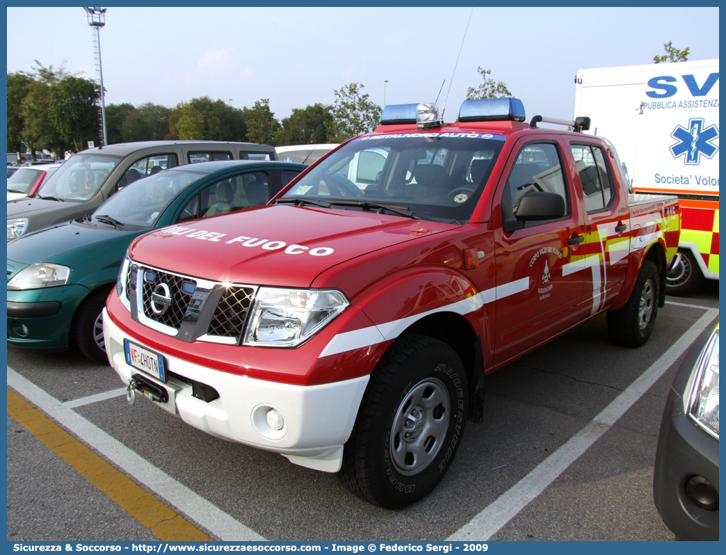 VF 4H0TN
Corpo Vigili del Fuoco Volontari Albiano
Nissan Navara II serie
Parole chiave: VF;V.F.;Vigili del Fuoco;Vigili;Fuoco;Volontari;Albiano;Nissan;Navara III serie;4H0TN