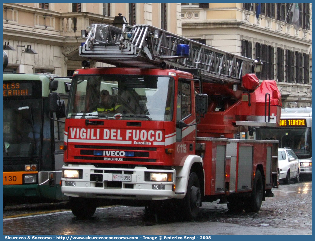 VF 19096
Corpo Nazionale Vigili del Fuoco
Iveco 150E27 EuroFire I serie
Allestitore Magirus
Parole chiave: VVF;V.V.F.;Corpo;Nazionale;Vigili;del;Fuoco;AutoScala;AS;Iveco;150E27;EuroFire;Magirus