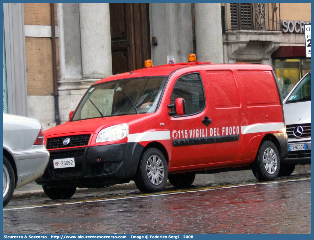 VF 23062
Corpo Nazionale Vigili del Fuoco
Fiat Doblò Cargo I serie restyling
Parole chiave: VF;V.F.;VVF;V.V.F.;Corpo;Nazionale;Vigili;del;Fuoco;Fiat;Doblò