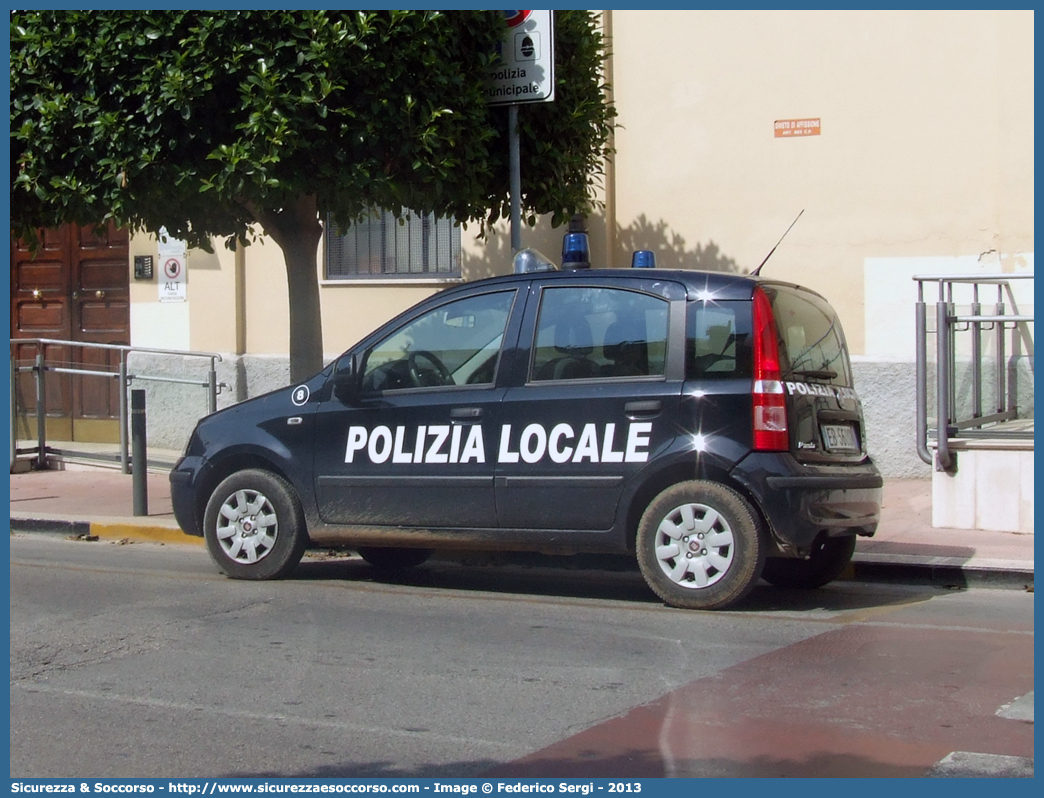 -
Polizia Locale
Comune di Trani
Fiat Nuova Panda I serie restyling
Parole chiave: Polizia;Locale;Municipale;Trani;Fiat;Nuova Panda