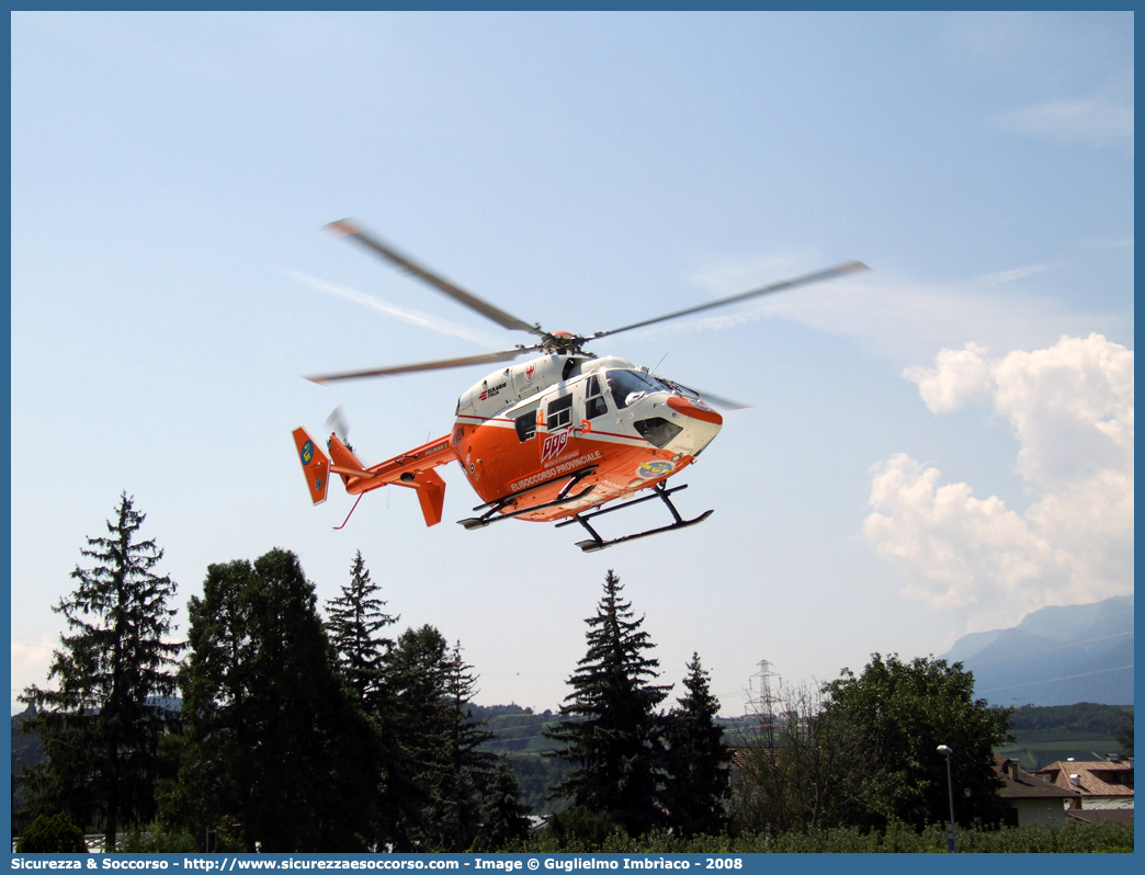 I-HVEN
118 Alto Adige
EuroCopter BK117C1
PELIKAN 2
Base di Bressanone
Parole chiave: 118;Alto Adige;Bolzano;Bressanone;EuroCopter;BK117;BK;117;I-HVEN;Pelikan 2;Pelikan2;Elicottero;Elisoccorso