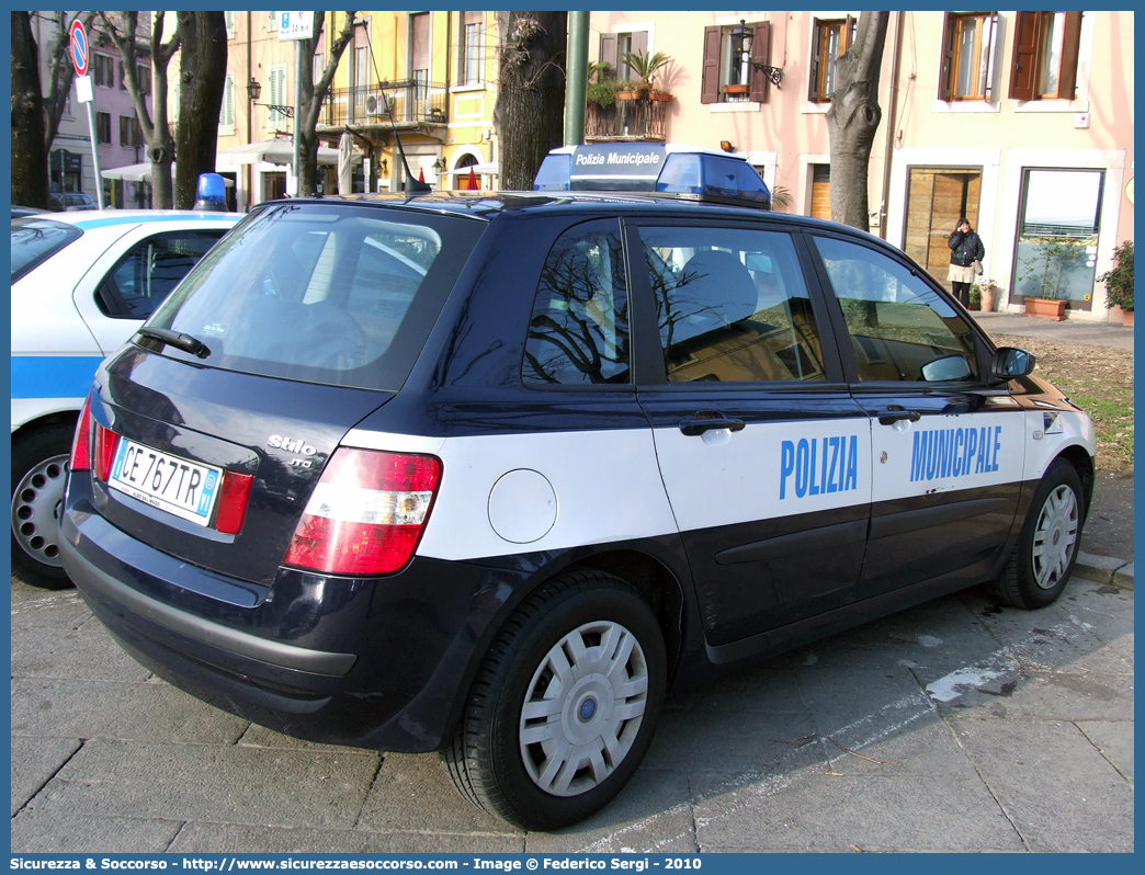 -
Polizia Municipale
Servizio Associato Vicenza Est
Fiat Stilo
Parole chiave: Polizia;Locale;Municipale;Vicenza Est;Camisano Vicentino;Grumolo delle Abbadesse;Montegalda;Montegaldella;Fiat;Stilo