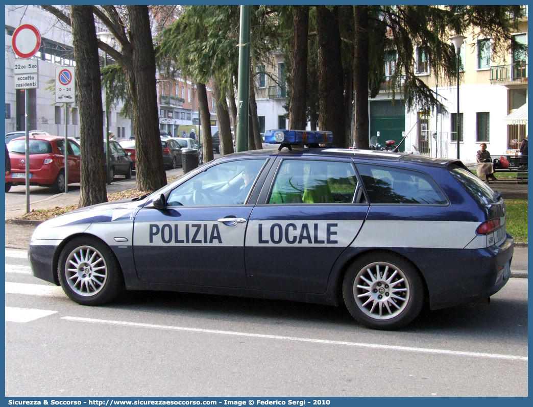 Polizia Locale YA809AC
Polizia Locale
Comune di Cavaion Veronese
Alfa Romeo 156 Sportwagon II serie
Parole chiave: Polizia;Locale;Municipale;Cavaion Veronese;Alfa Romeo;156;Sportwagon;YA809AC