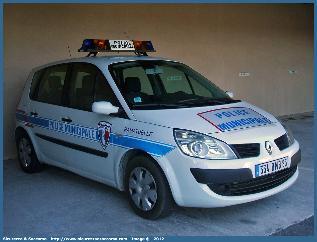 -
République Française
Police Municipale Ramatuelle
Renault Scenic II generation
Parole chiave: Repubblica;Francese;République;Française;Police;Municipale;Renault;Scenic;Ramatuelle